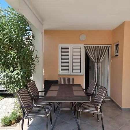 Korina Apartment